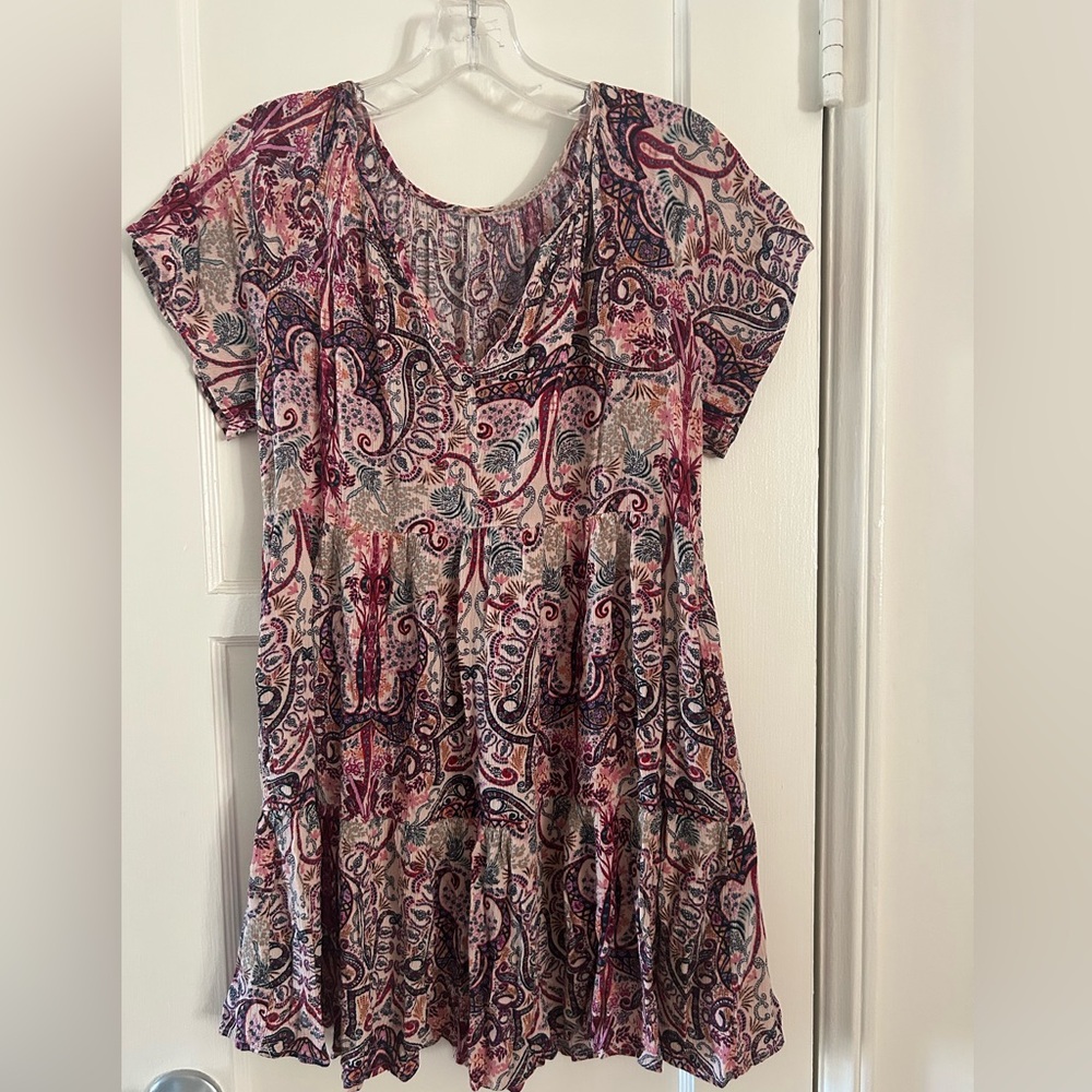 Cute Short Sleeve Dress size medium NWOT!